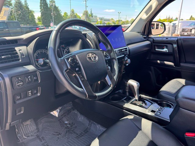 Used 2024 Toyota 4Runner TRD Off-Road Premium w/ Off Road Premium Plus Package AWD/4WD image 18