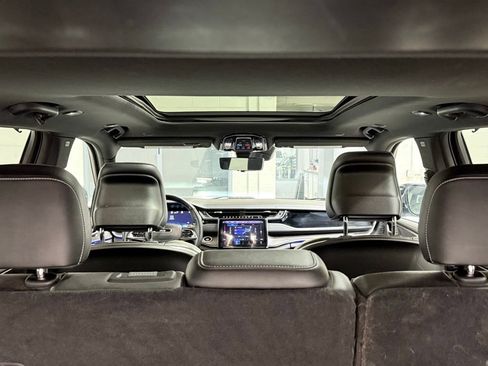 Used 2023 Jeep Grand Cherokee Overland w/ Advanced Protech Group III image 42