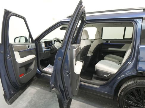 Used 2025 Hyundai Santa Fe Calligraphy image 31