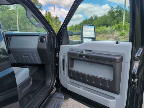 Used 2015 Ford F350 XL w/ Power Equipment Group AWD/4WD image 21