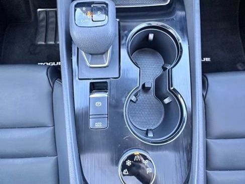 Certified 2024 Nissan Rogue SL w/ SL Premium Package image 20