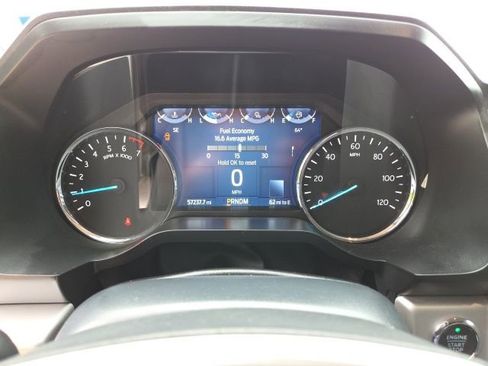 Used 2022 Ford Expedition XLT image 9