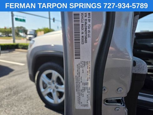 Used 2024 Jeep Compass Latitude AWD/4WD image 22