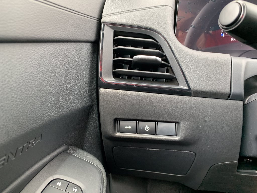 New 2027 Nissan Sentra SV w/ Floor Mat Package FWD image 17