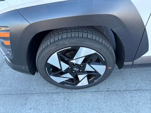 New 2026 Hyundai Kona Limited FWD image 12