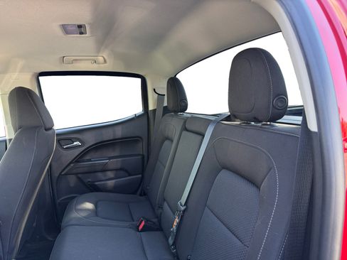 Used 2021 Chevrolet Colorado LT image 11