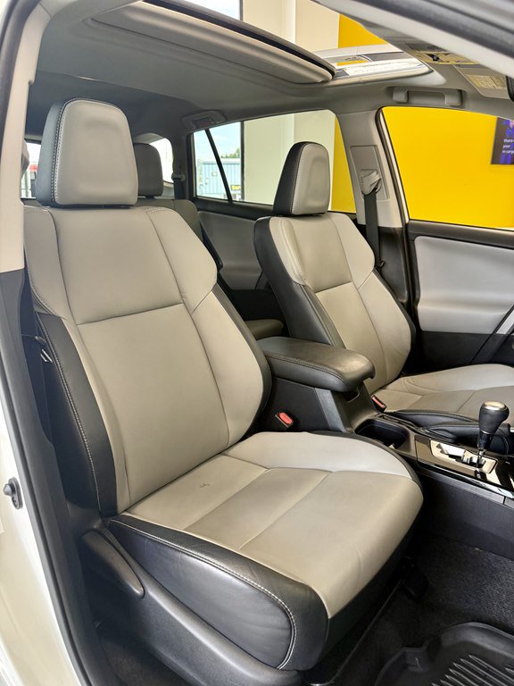 Used 2017 Toyota RAV4 Limited w/ Advanced Technology Package AWD/4WD image 16