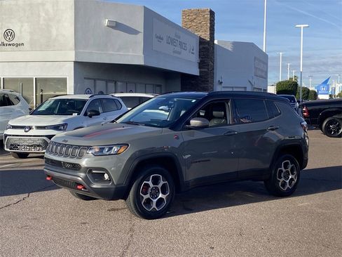 Used 2022 Jeep Compass Trailhawk w/ Trailhawk Convenience Group image 3