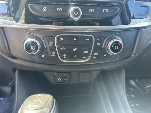 Certified 2020 Chevrolet Traverse RS FWD image 12