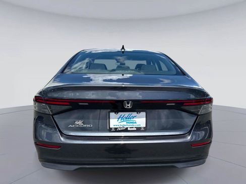 Certified 2023 Honda Accord EX image 5