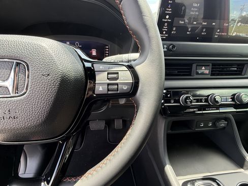 New 2026 Honda Pilot Sport image 22