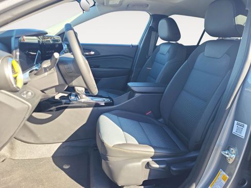 New 2026 Chevrolet Trax LT w/ Sunroof Package image 10