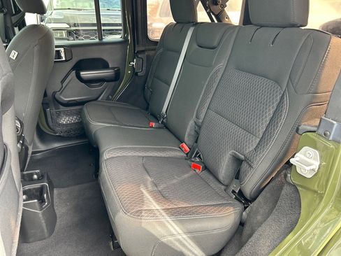 Used 2021 Jeep Wrangler Unlimited Sport image 11