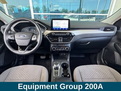 Used 2022 Ford Escape SE w/ SE Sport Appearance Package AWD/4WD image 6