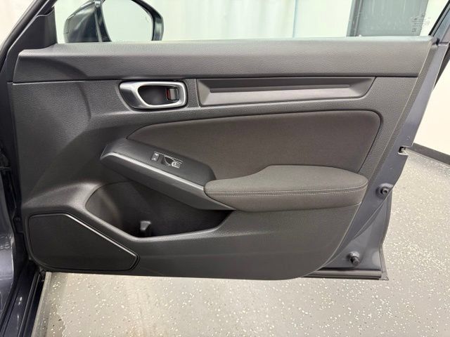 Used 2025 Honda Civic Sport image 8