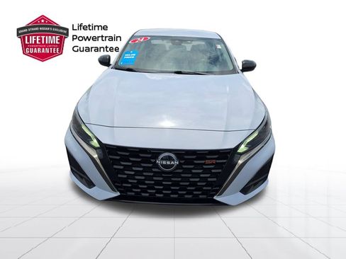Used 2024 Nissan Altima 2.5 SR FWD image 5