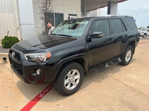 Used 2018 Toyota 4Runner SR5 Premium AWD/4WD image 1