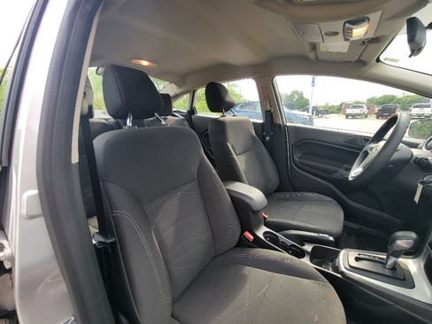 Used 2019 Ford Fiesta SE FWD image 30