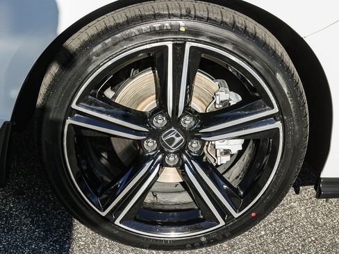 Certified 2023 Honda Accord Sport image 17