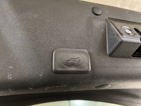 Used 2012 GMC Acadia SLT image 33