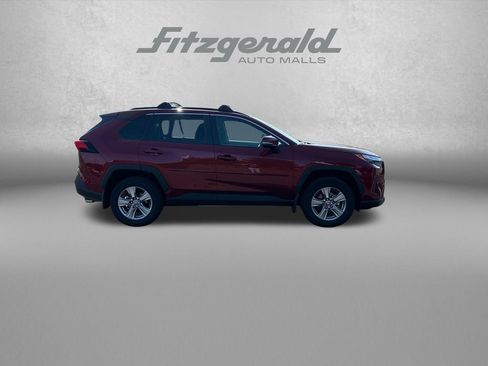 Used 2025 Toyota RAV4 XLE AWD/4WD image 9