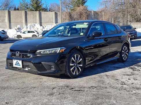 Certified 2022 Honda Civic EX image 3