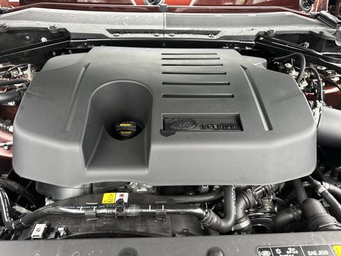 Used 2025 Land Rover Defender 110 Sedona Red Edition image 9