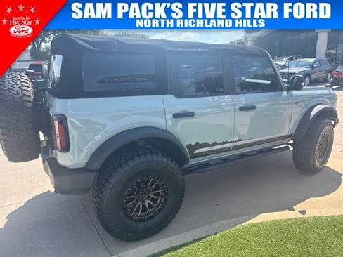 Used 2022 Ford Bronco Wildtrak AWD/4WD image 4