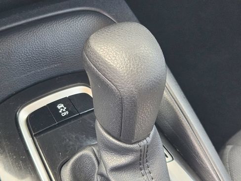 Used 2025 Toyota Corolla LE FWD image 21