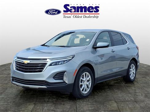 Used 2023 Chevrolet Equinox LT image 3