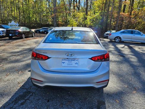 Used 2020 Hyundai Accent SE image 6