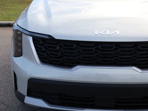 New 2026 Kia Sorento LX image 16
