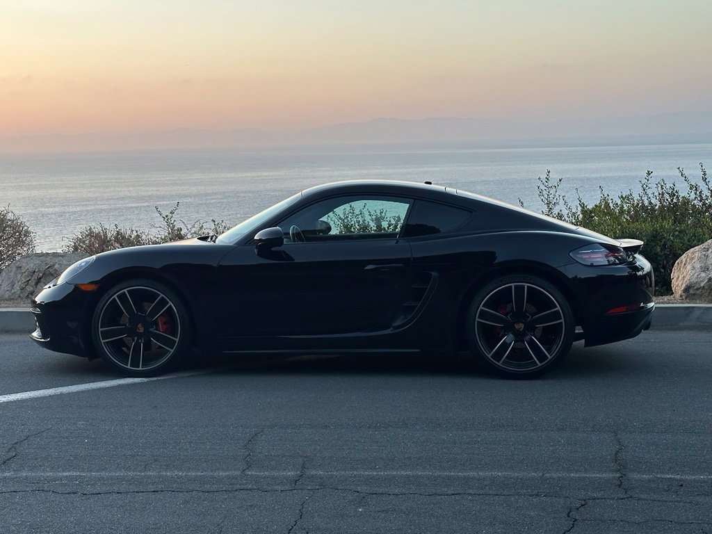 Used 2020 Porsche 718 Cayman S RWD image 13