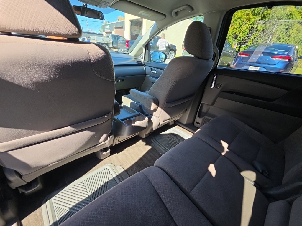 Used 2015 Honda Odyssey EX image 32