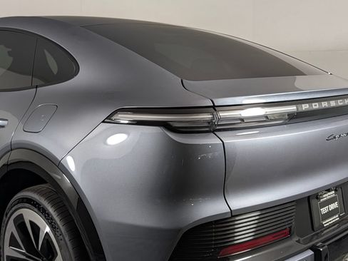 New 2026 Porsche Cayenne S AWD/4WD image 16