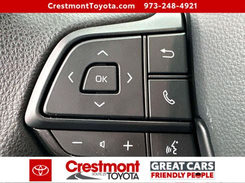 Used 2025 Toyota Sienna LE image 18