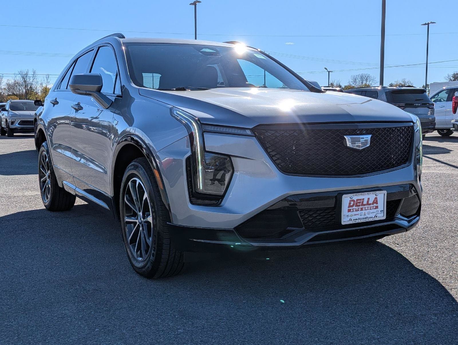 Used 2024 Cadillac XT4 Sport AWD/4WD image 4