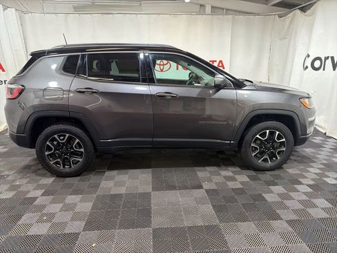 Used 2019 Jeep Compass Trailhawk image 8