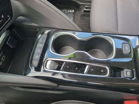 Used 2023 Buick Envision Preferred w/ Sport Touring Package AWD/4WD image 15