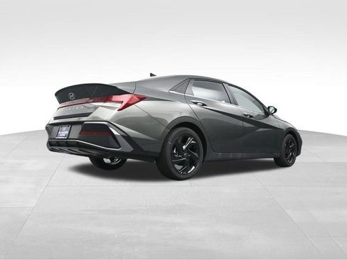 New 2026 Hyundai Elantra SEL Sport Premium FWD image 36