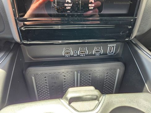 New 2026 RAM 1500 Laramie AWD/4WD image 34