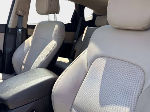 Used 2017 Hyundai Santa Fe Sport w/ 2.4L Tech Package 04 FWD image 22
