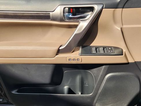 Used 2022 Lexus GX 460 Premium w/ Premium Plus Package AWD/4WD image 22