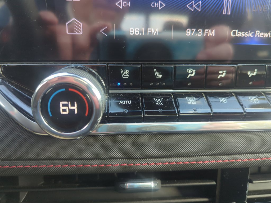 Certified 2023 Chevrolet Colorado Z71 w/ Z71 Convenience Package 2 AWD/4WD image 26