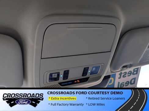 New 2025 Ford Explorer Active image 23