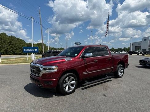 Used 2019 RAM 1500 Limited AWD/4WD image 3