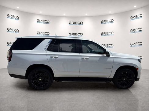 Used 2022 Chevrolet Tahoe LT w/ Luxury Package RWD image 8