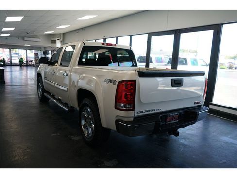 Used 2013 GMC Sierra 1500 SLT w/ SLT White Diamond Edition AWD/4WD image 5