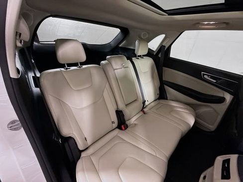 Used 2022 Ford Edge Titanium w/ Equipment Group 301A AWD/4WD image 29