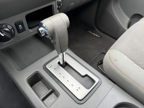 Used 2019 Nissan Frontier SV image 26